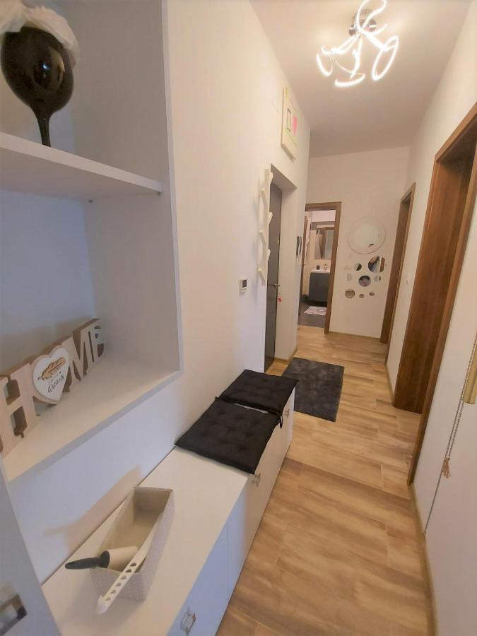 Paula Apartment Dumbravita  Dış mekan fotoğraf
